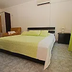 Marija 85 *