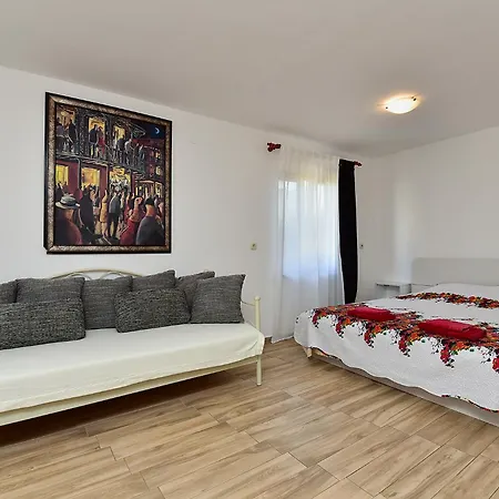 Marija 85 * Fažana