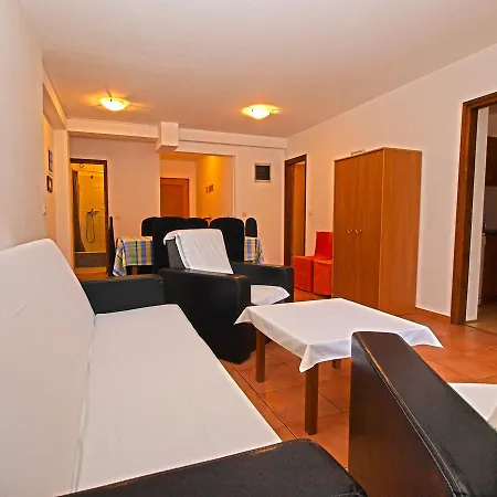 Marija 85 Fazana