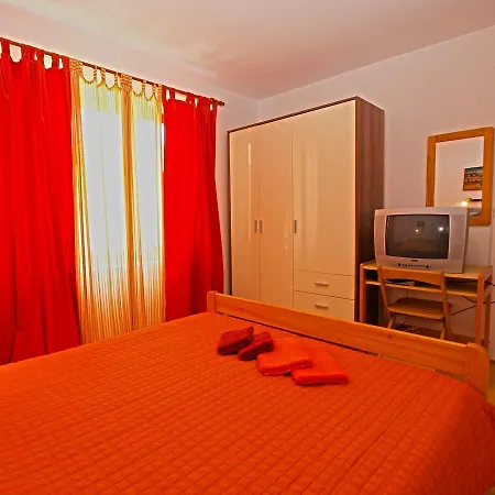 Marija 85 Apartment *